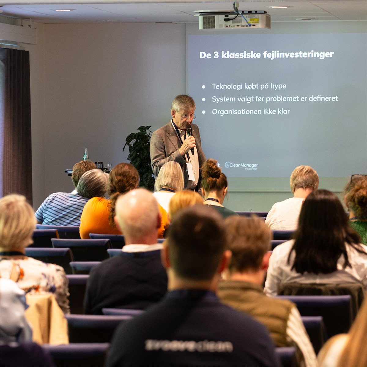 Bjarne Overgaard at his and Frantz Furrer's presentation on business cases at Industry Day 2026